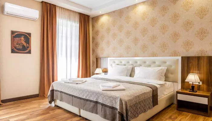 هتل اورنامنت تفلیس